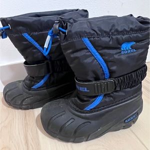 Sorel snow boots children’s size 11
